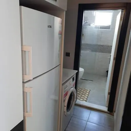 Havuzlu Sitede Ozel Bahceli Tatil Evi *