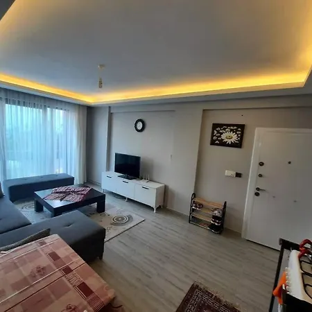 Havuzlu Sitede Ozel Bahceli Tatil Evi Side