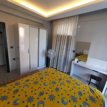 Havuzlu Sitede Ozel Bahceli Tatil Evi * Side